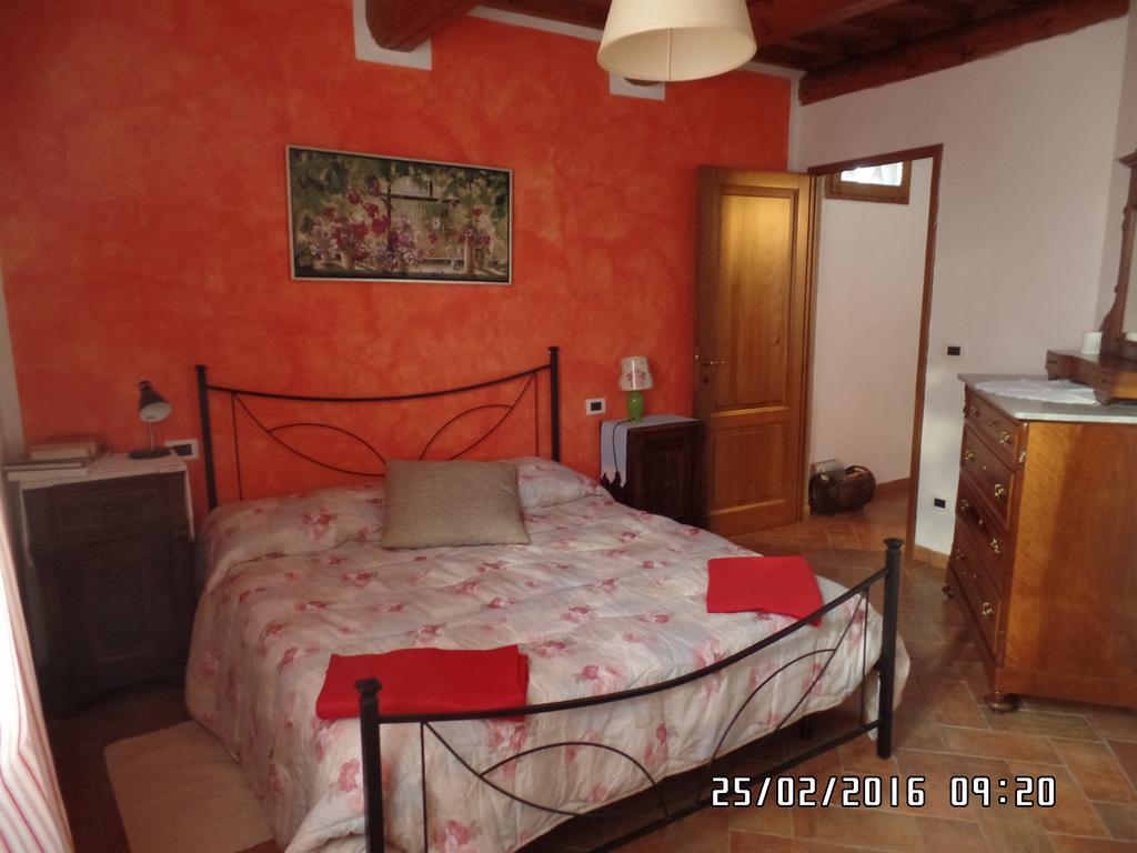 Agriturismo Le Caselle Cerbaia ภายนอก รูปภาพ